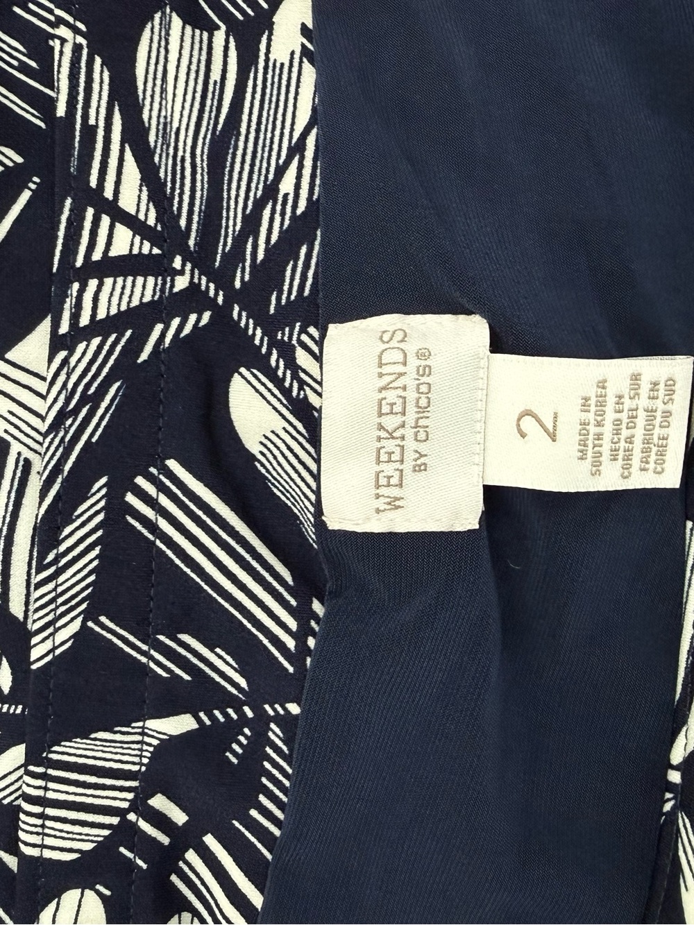 Chico's - Weekends Navy and White Tropical Print Pull-on Skort, Size L - Picture 6 of 6